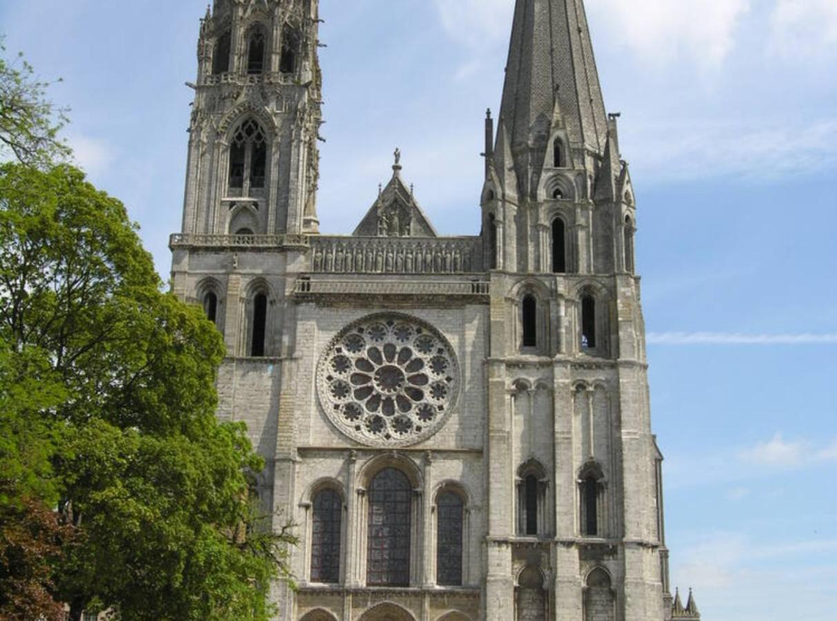 シャルトルStudio Duplex Centre Ville Cathedrale 2 Pers Wifiアパートメント エクステリア 写真