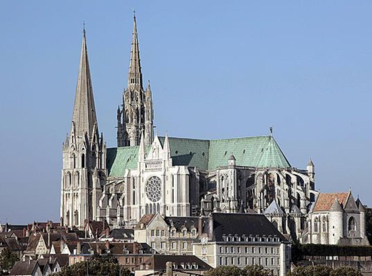 シャルトルStudio Duplex Centre Ville Cathedrale 2 Pers Wifiアパートメント エクステリア 写真
